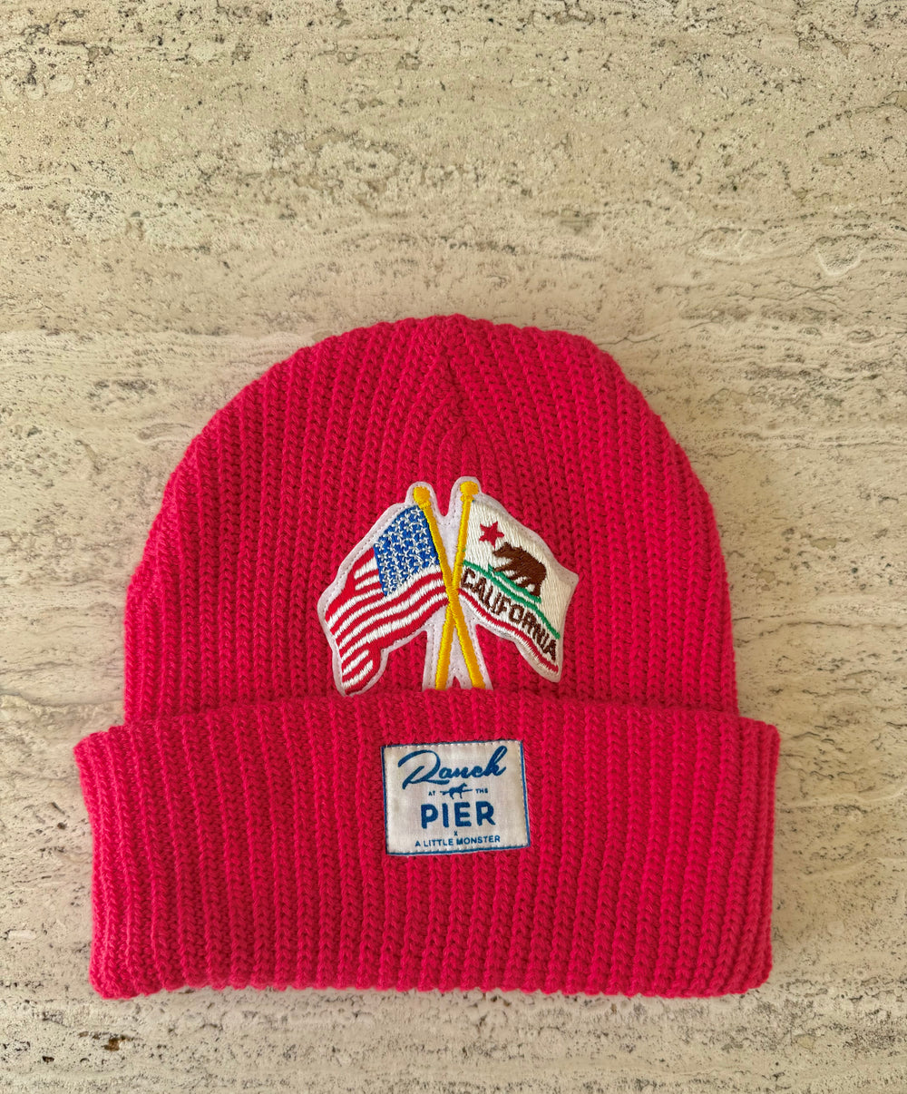 Red Momo Beanie "2 Flags"/ 1 patch