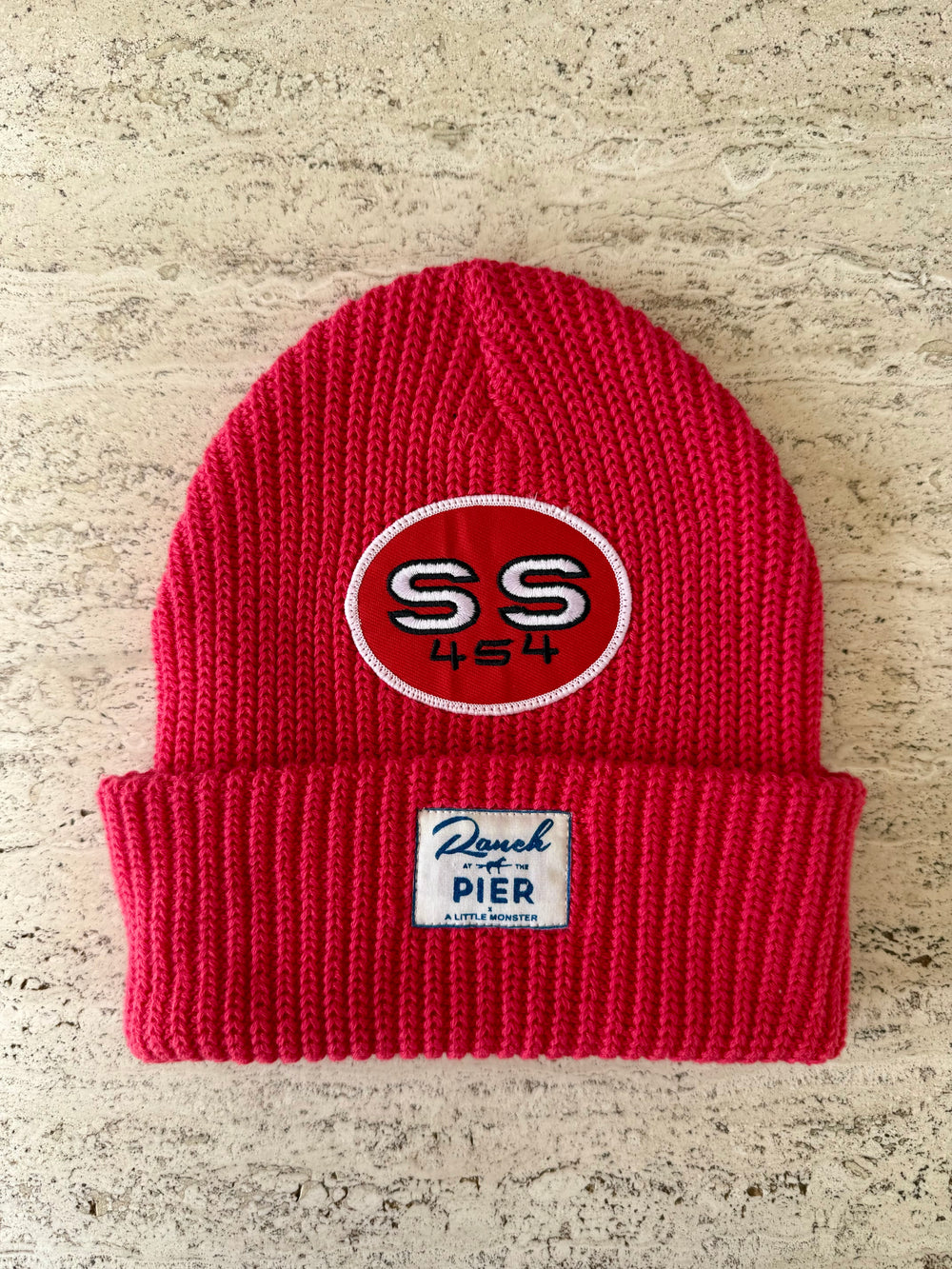 Red Momo Beanie "SS 454"/ 1 patch