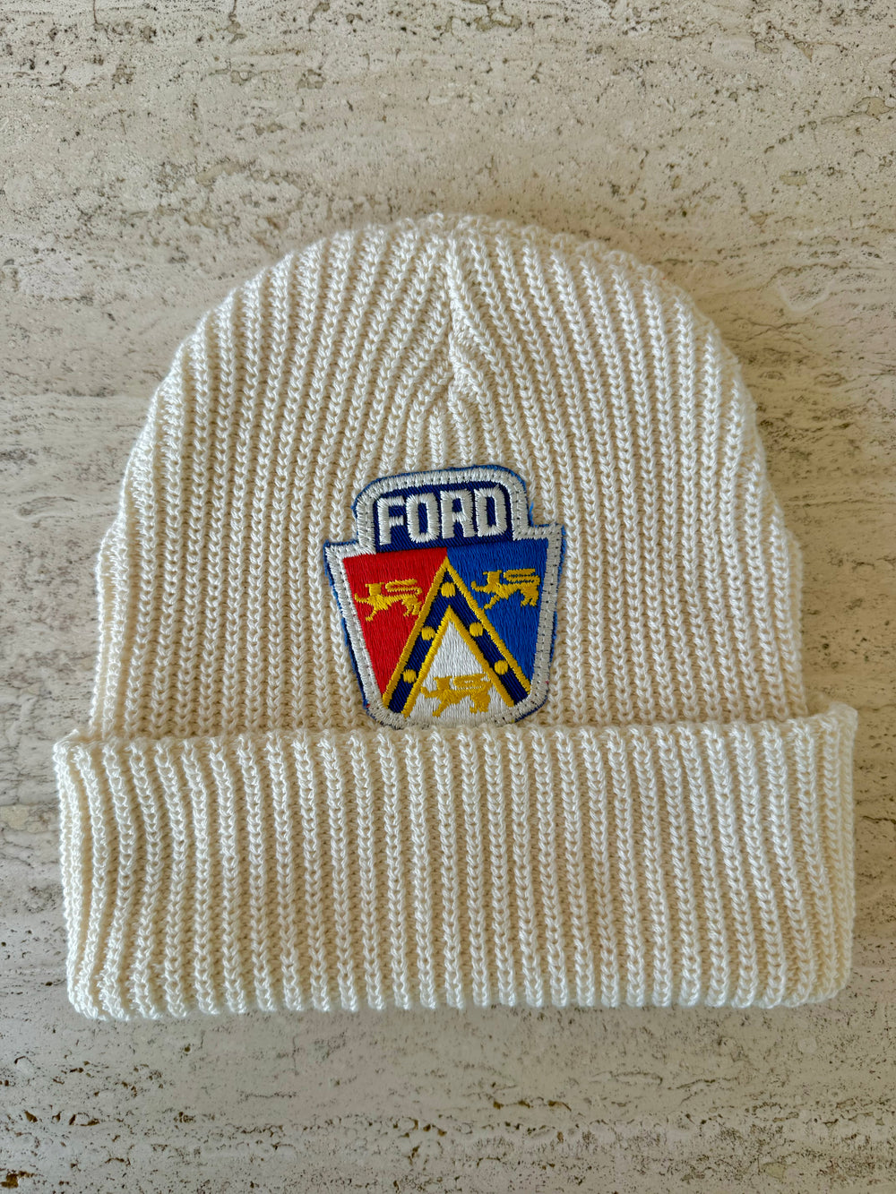 White Momo Beanie "Ford"/  1 patch