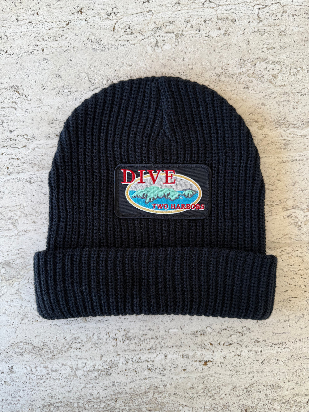 Black Momo Beanie "Dive Two Harbors"/ 1 patch