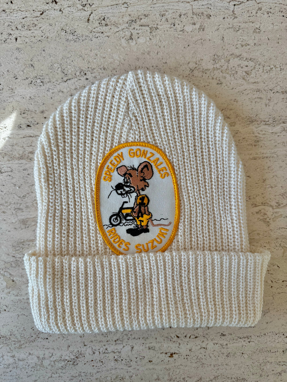 White Momo Beanie "Speedy Gonzales Hodaka"/  1 patch