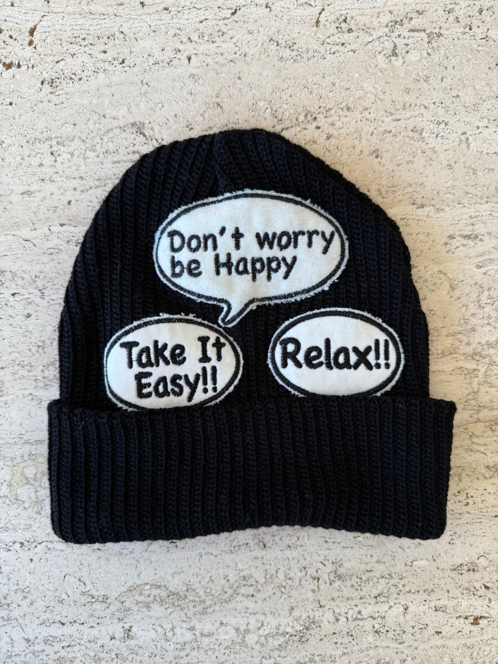 Black Momo Beanie "Don't Worry Be Happy  Take it Easy Relax "/ 3 patches