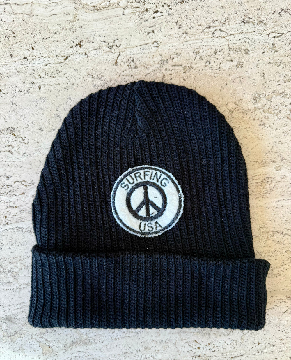 Black Momo Beanie "Surfing USA/  1 patch