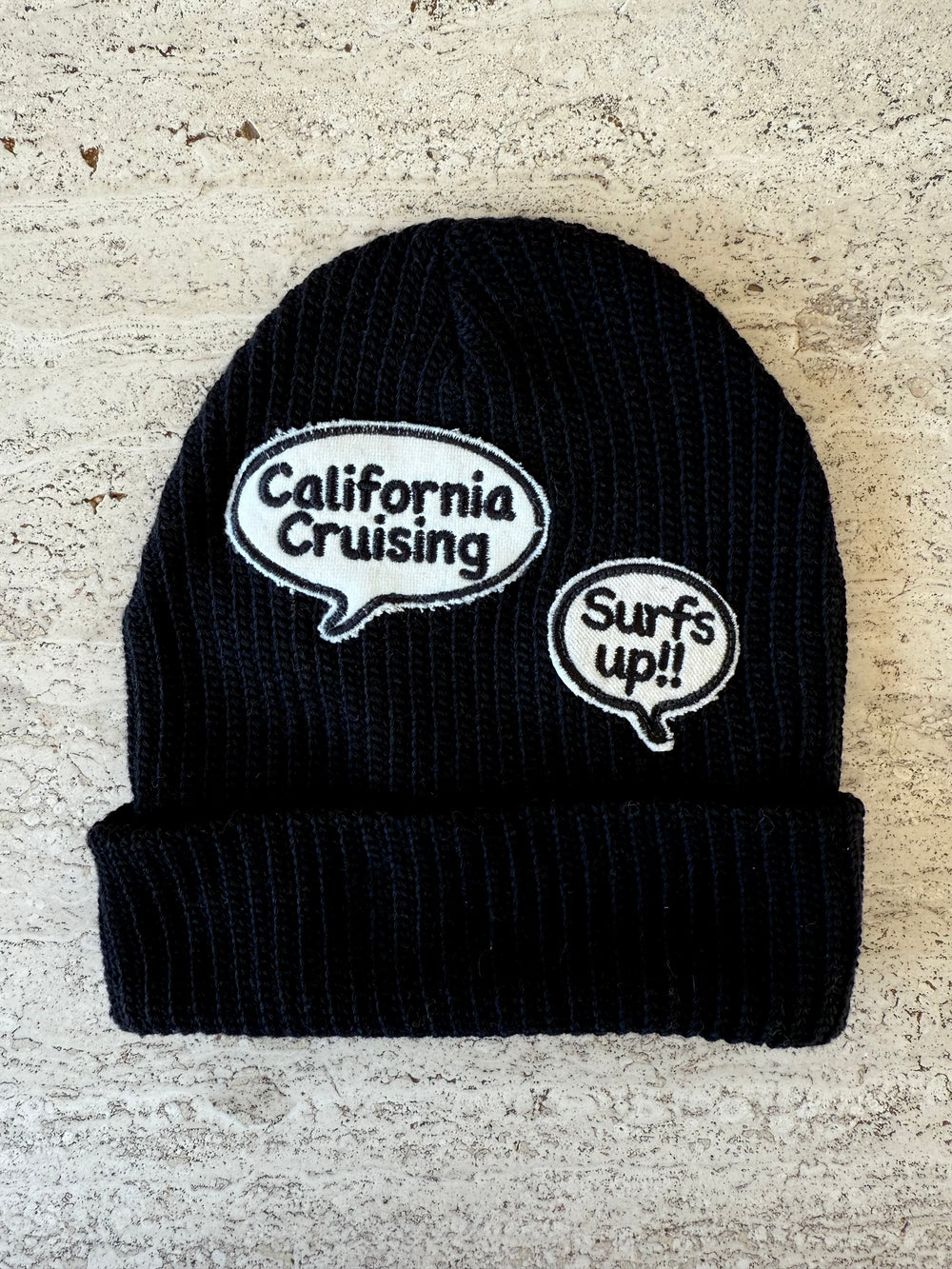 Black Momo Beanie "California Cruising SurfsUp"/  2 patches