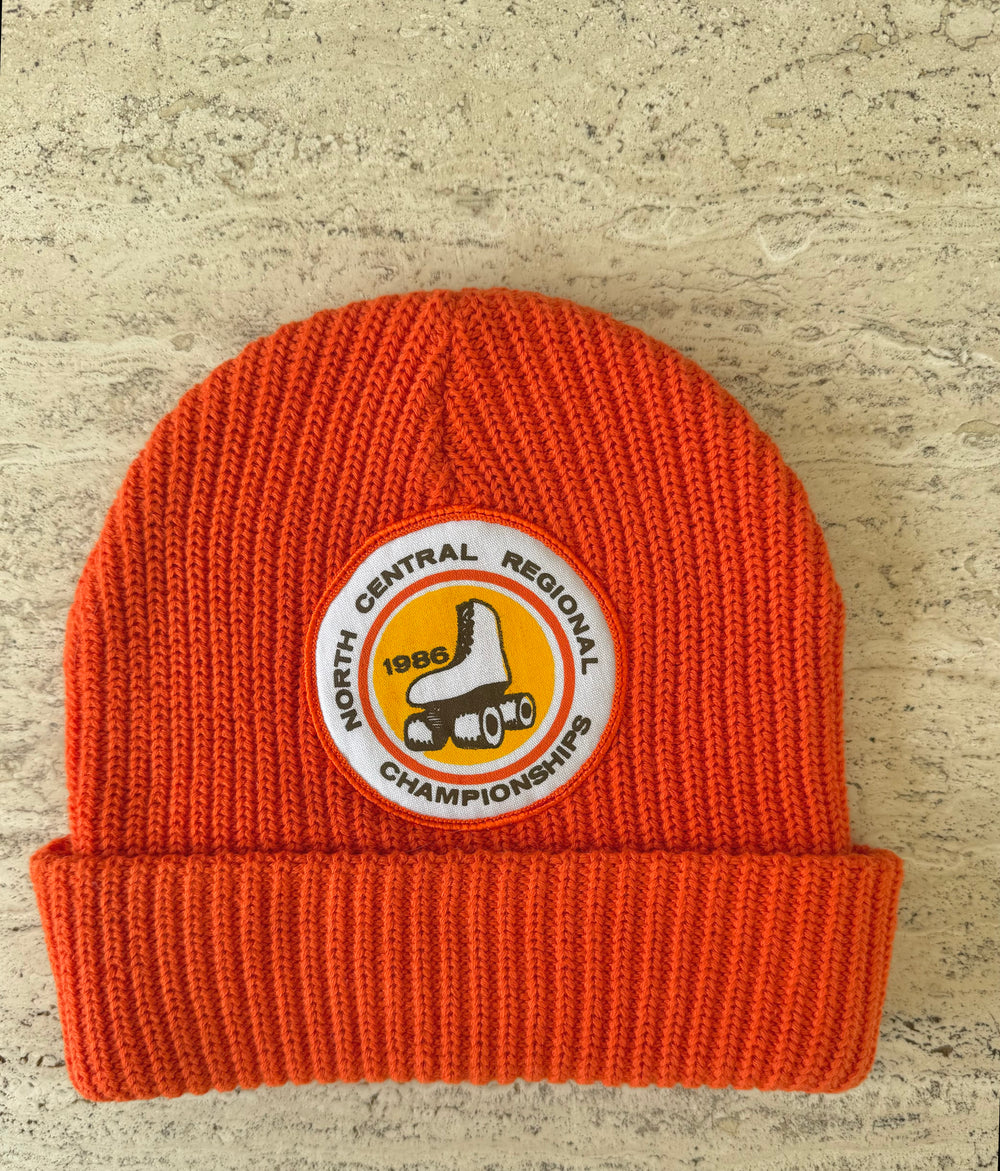 Orange Momo Beanie "Roller Skates"/ 1 patch