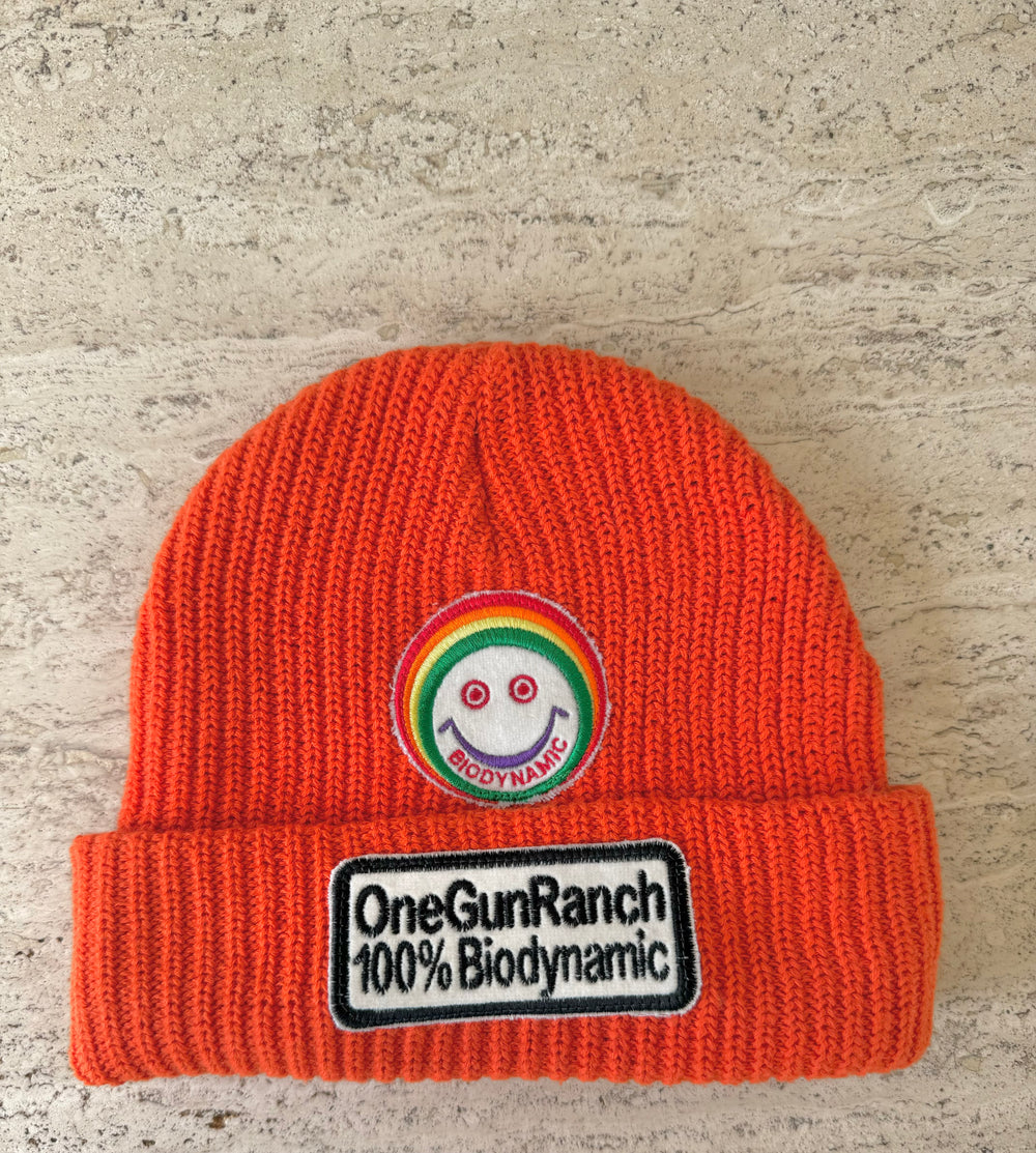 Orange Momo Beanie "100% Biodynamic"/ 2 patches