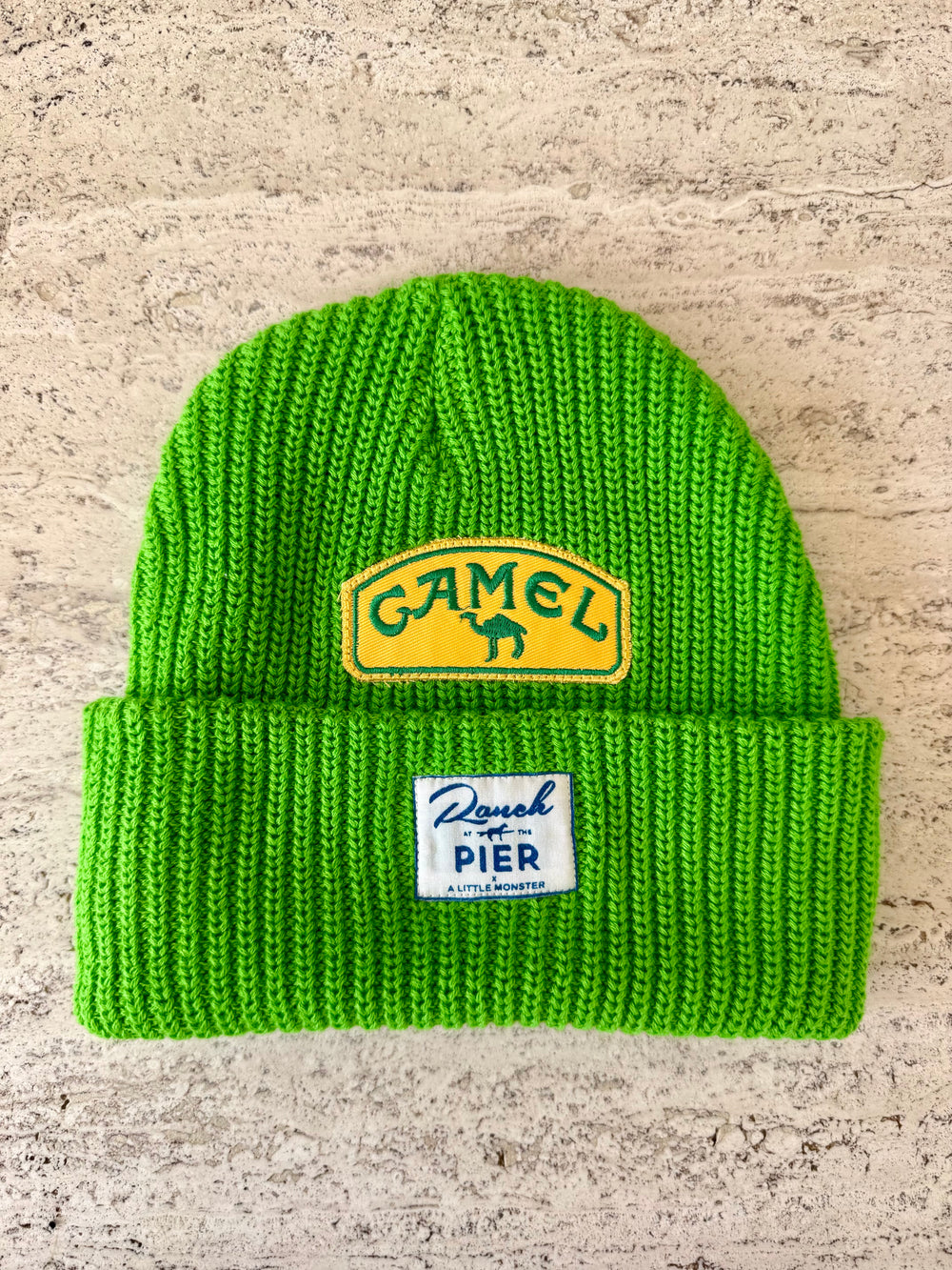 Green Momo Beanie "Camel"/ 1 patch